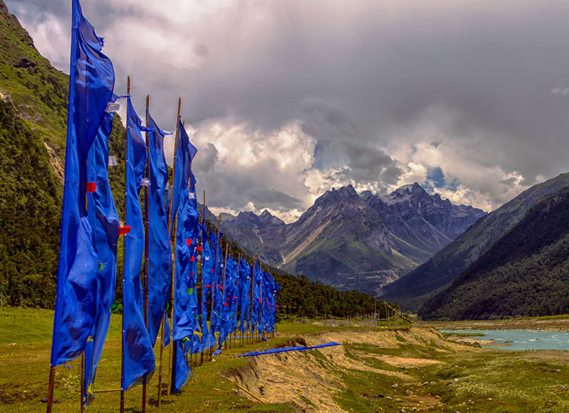 Yumthang-Valley.jpg